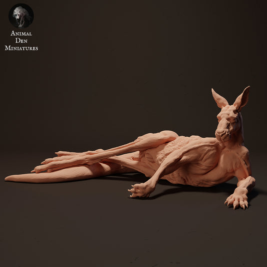 Red Kangaroo Jack Lying - Animal Den Miniatures