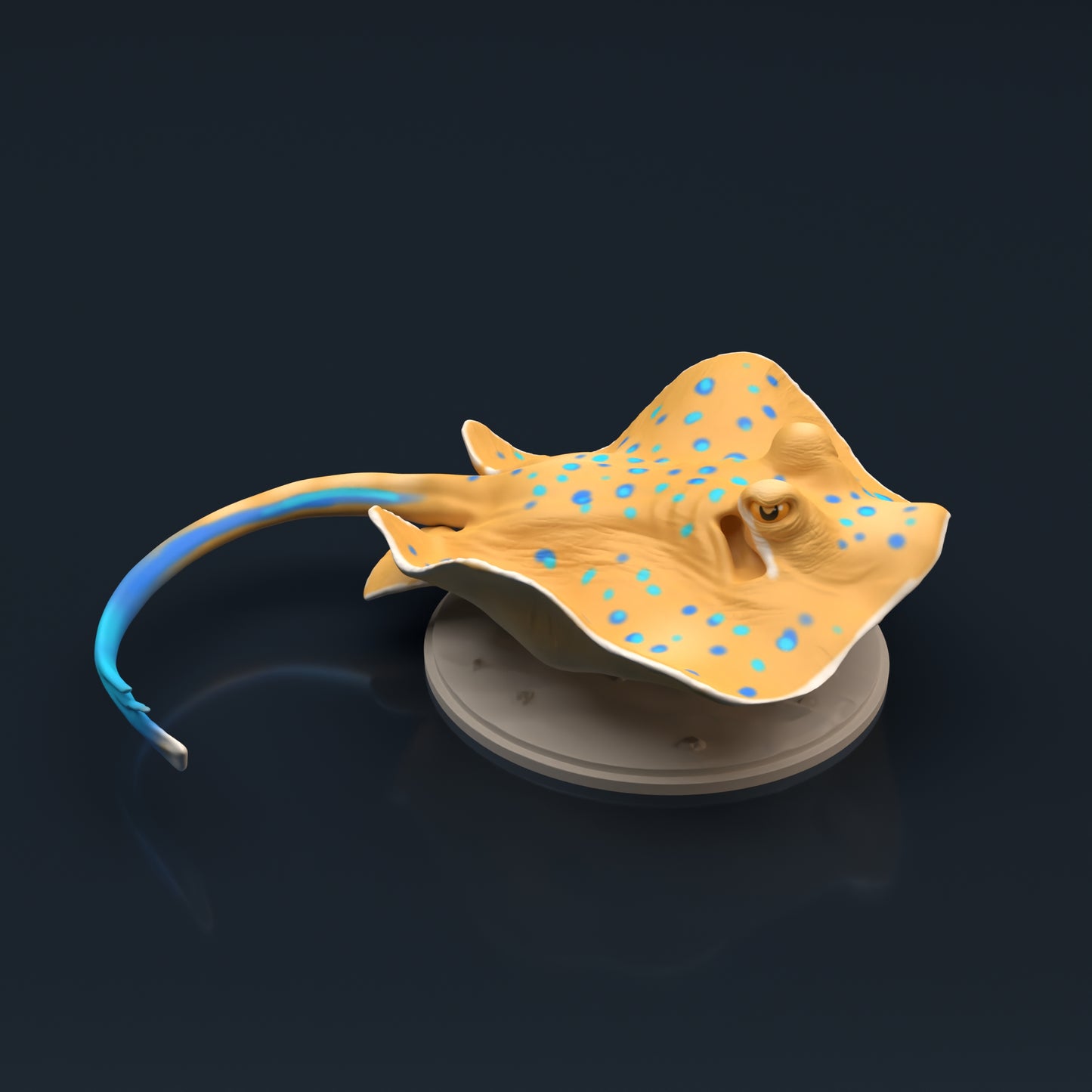 Blue Spotted Stingray - Animal Den Miniatures