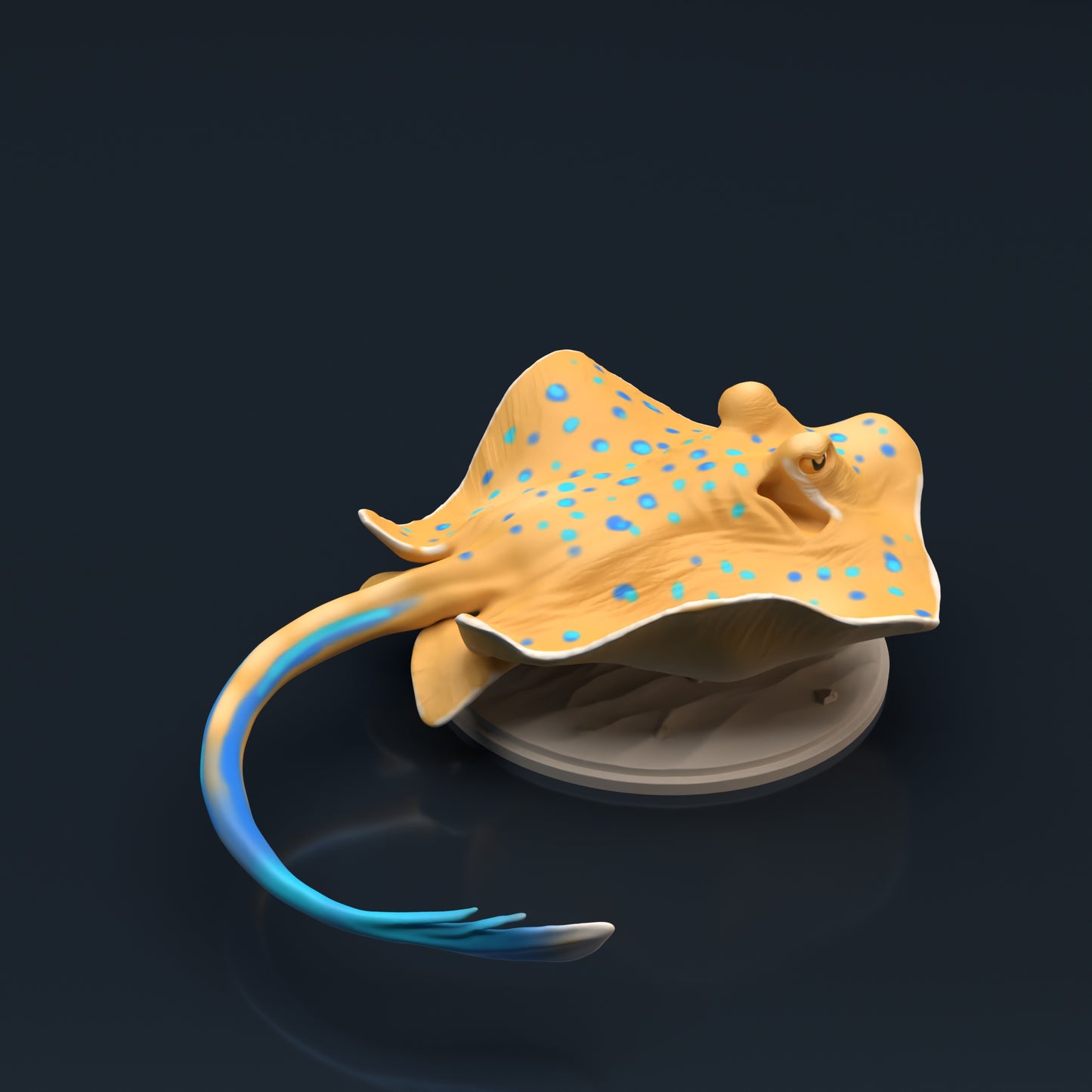 Blue Spotted Stingray - Animal Den Miniatures