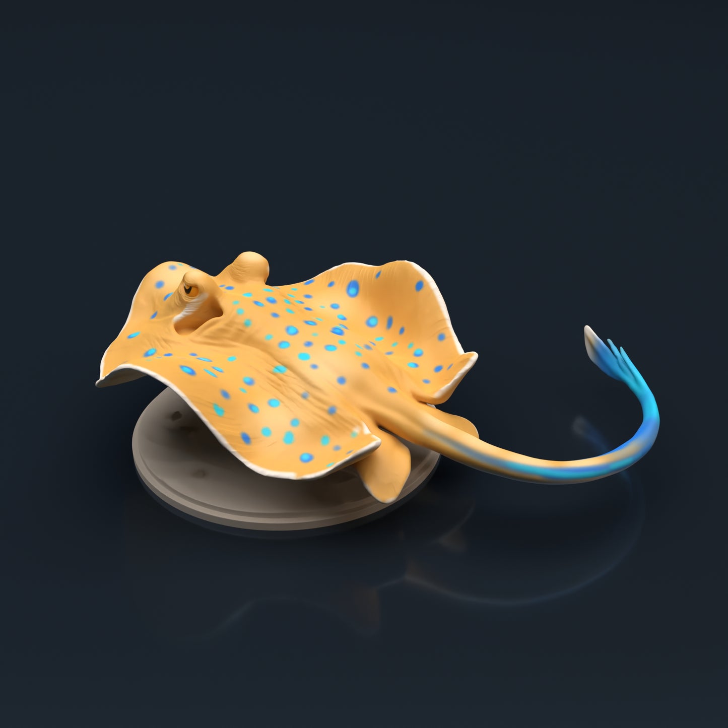 Blue Spotted Stingray - Animal Den Miniatures