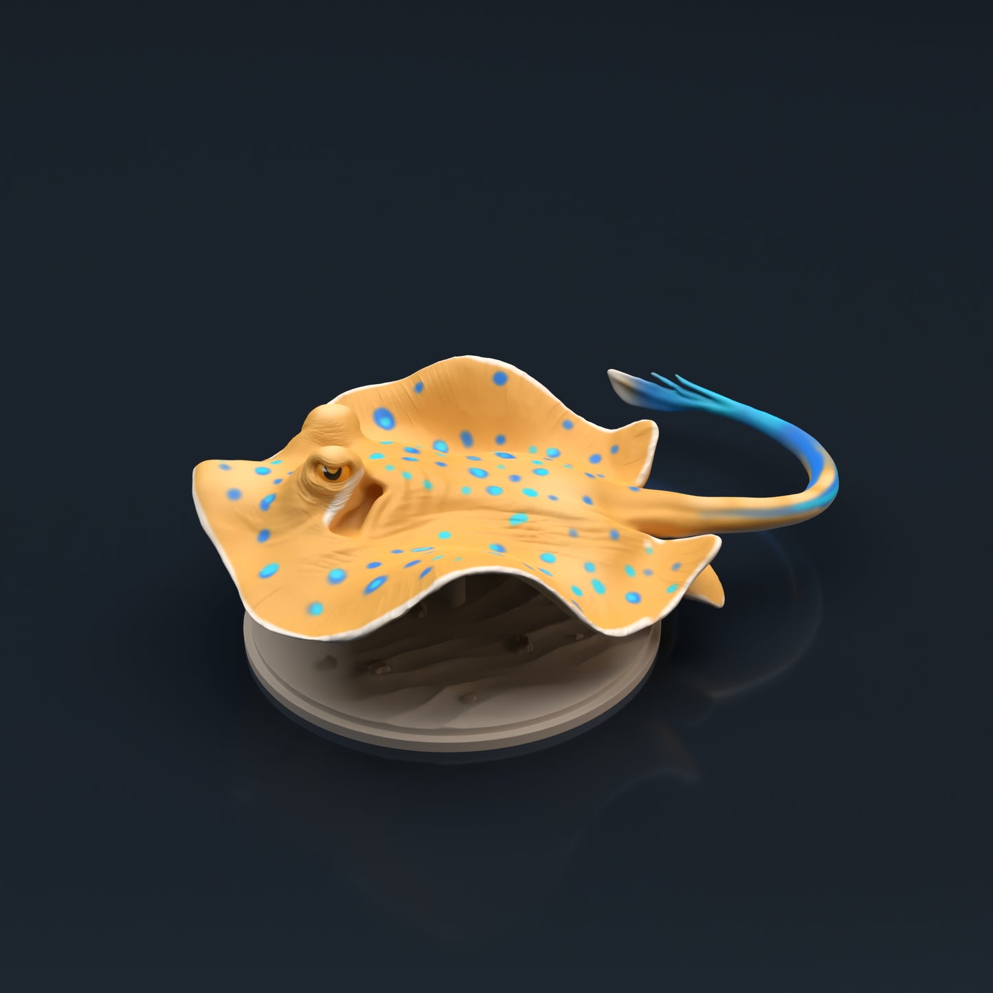 Blue Spotted Stingray - Animal Den Miniatures