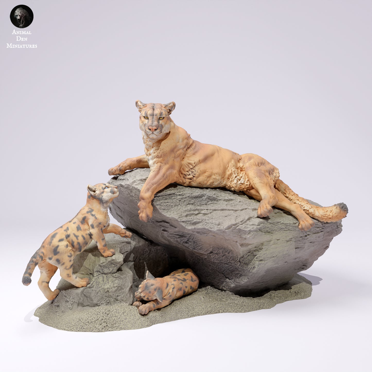 Mountain Lions on Rock - Animal Den Miniatures