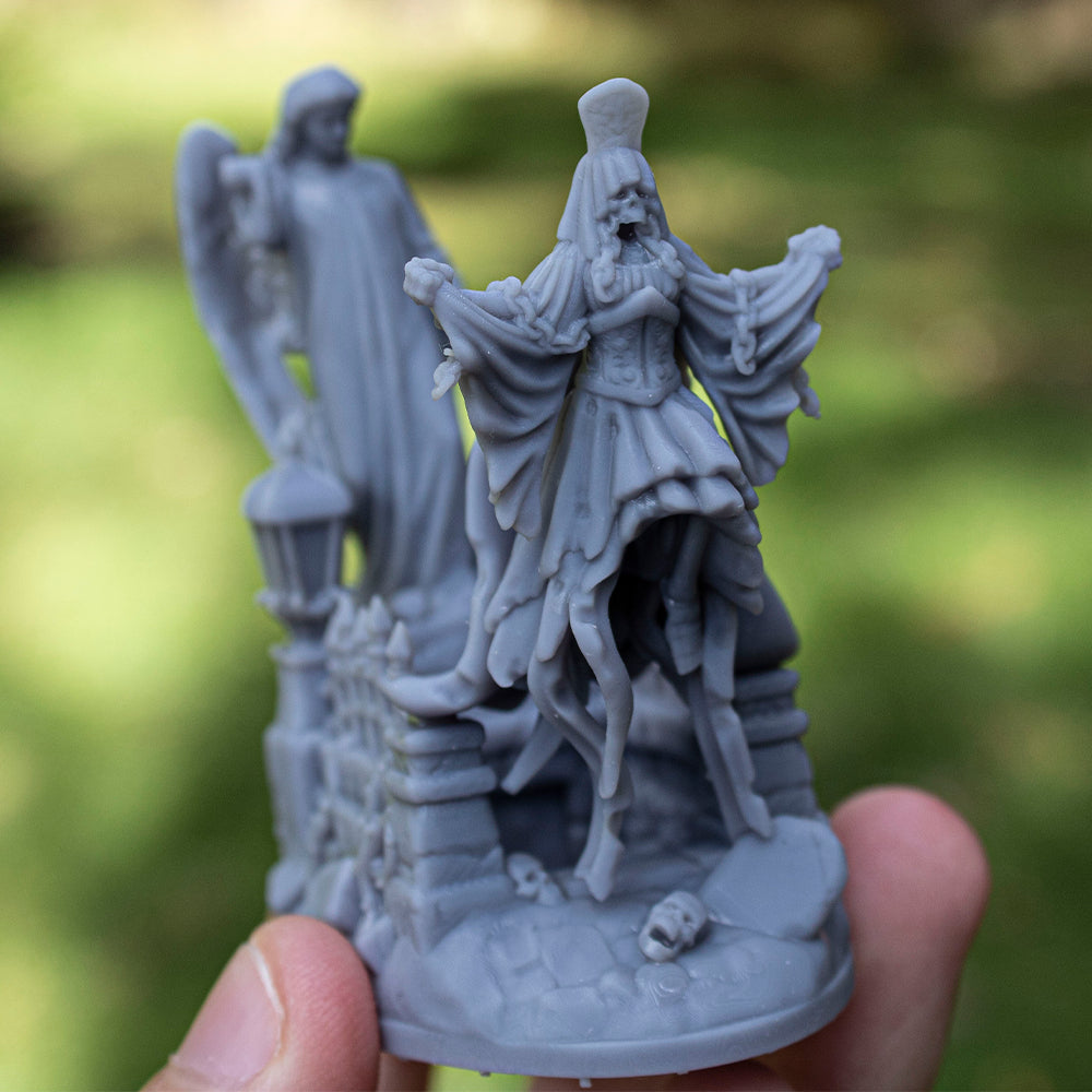 Lady Violet, die geisterhafte Witwe - Highlands Miniatures