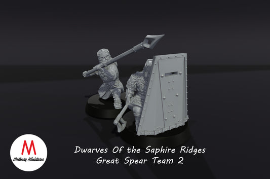 Dwarves of the Sapphire Ridges Great Shield Team 2 - Medbury Miniatures