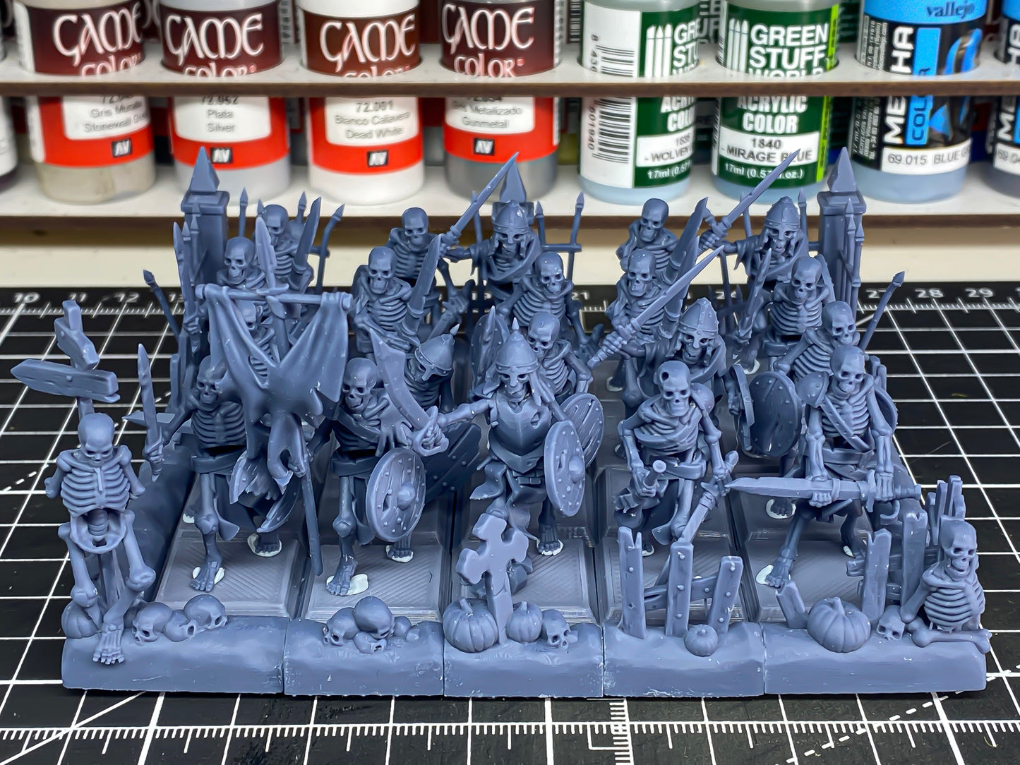 Skeleton Warriors with Swords Unit - Highlands Miniatures